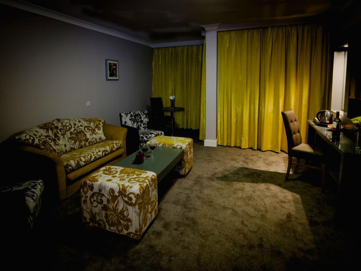 Claregalway Hotel מראה חיצוני תמונה
