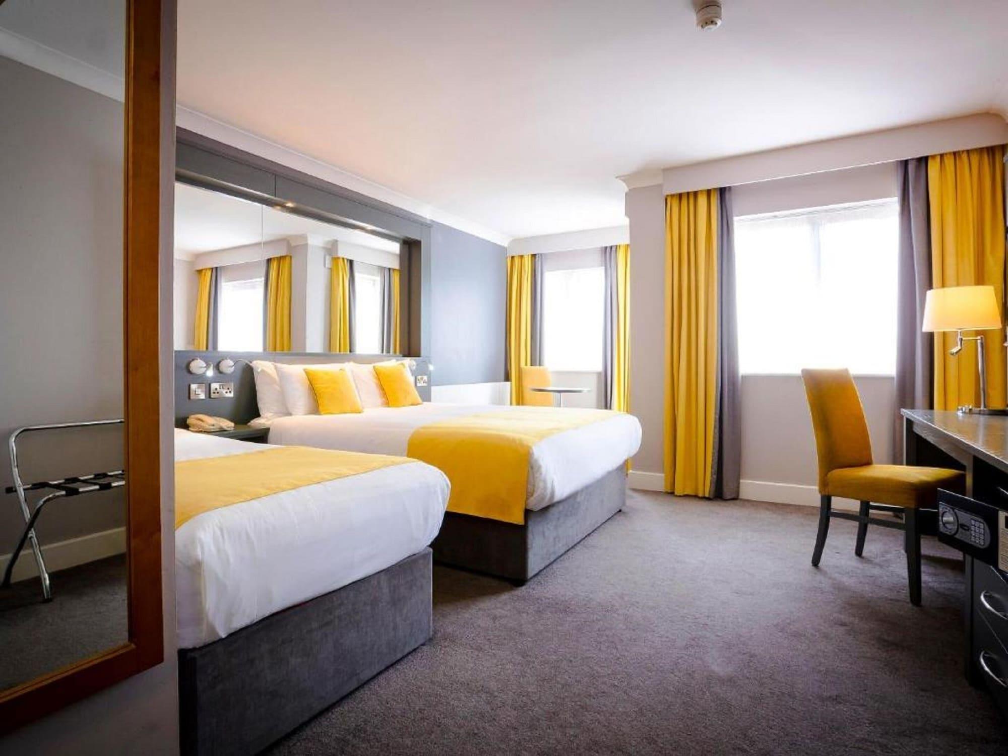 Claregalway Hotel מראה חיצוני תמונה